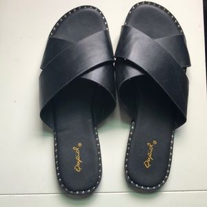 Qupid Black Sandals Size 9